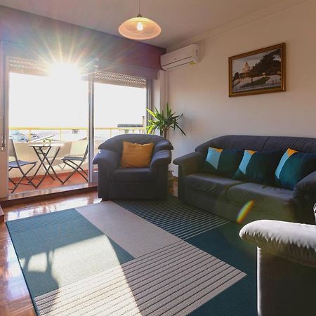 Cozy 3 Room Apartment In Penafiel Centre Bagian luar foto
